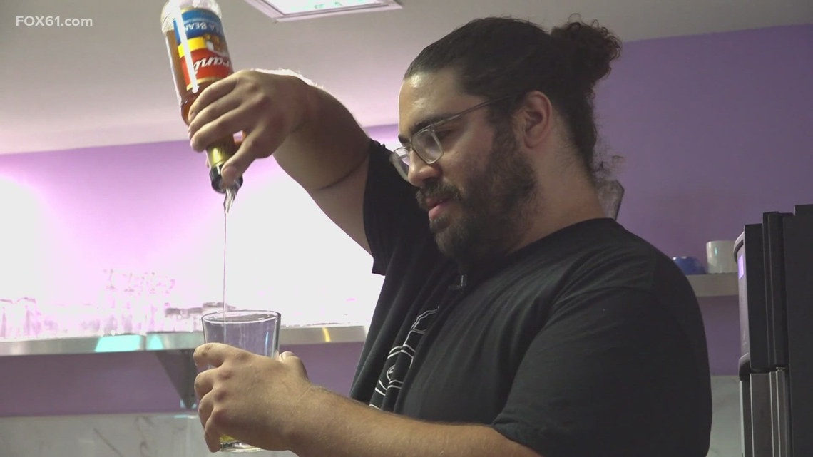 Sober socializing gains ground: Grace's Place leads Connecticut's nonalcoholic trend