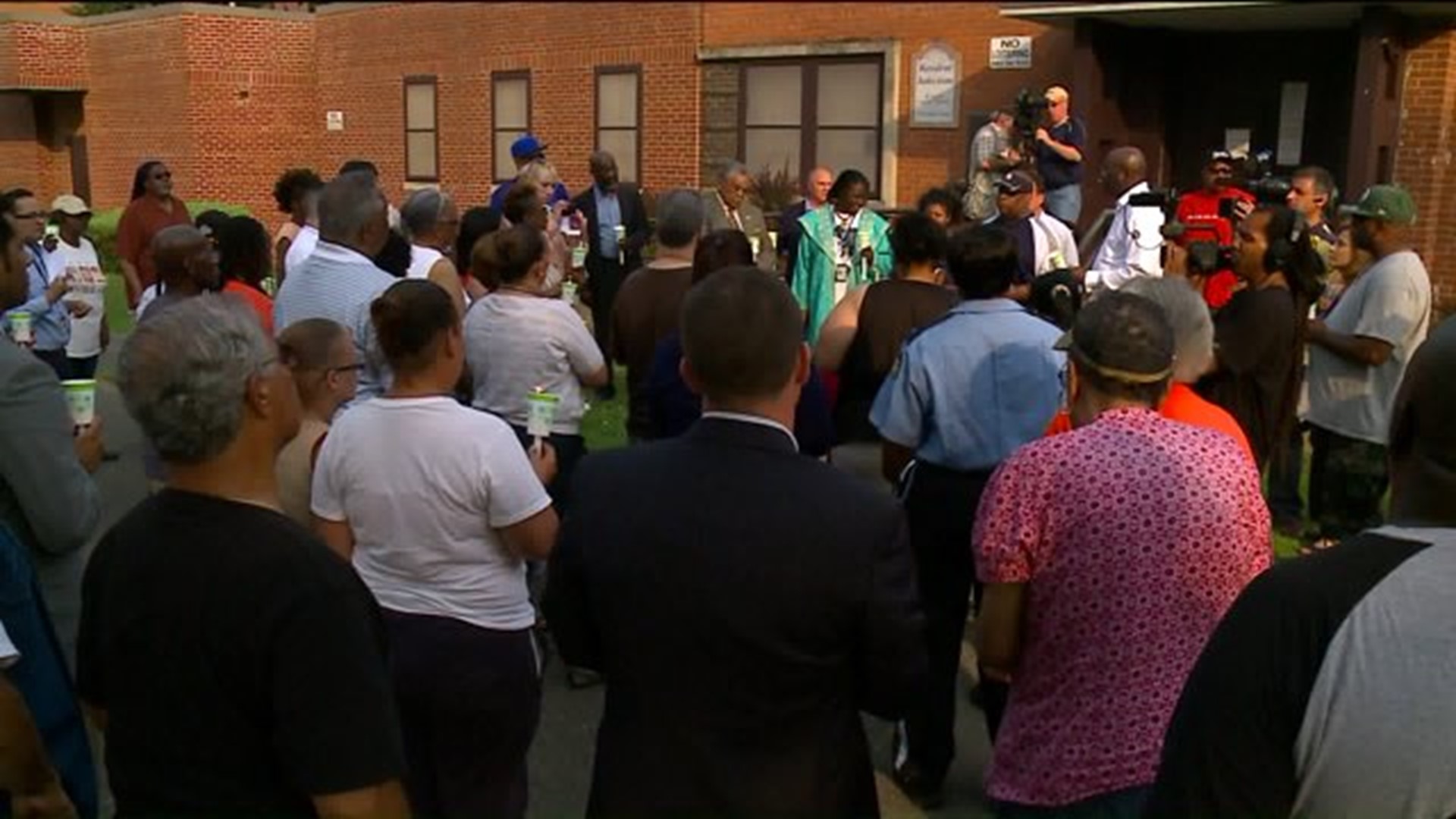 Community gathers to remember those hurt, killed in Bridgeport shooting