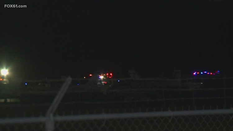 Pilot hospitalized after single-engine plane crash at Hartford-Brainard Airport