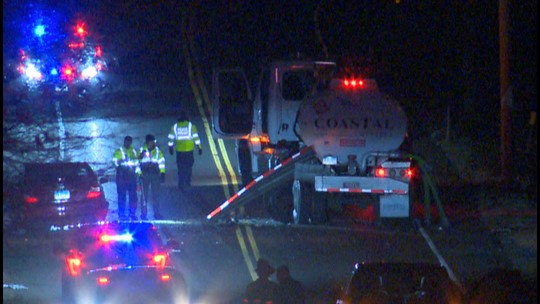 One dead in Westbrook crash that closed Route 145 | fox61.com