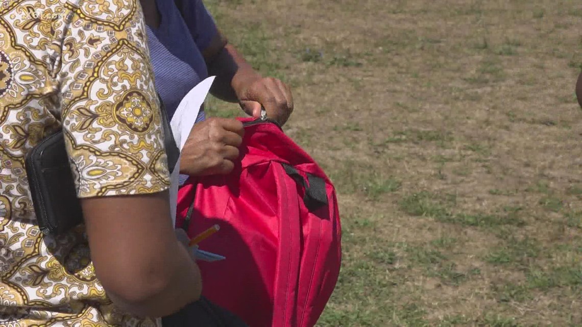 Backpack giveaway helps students in need