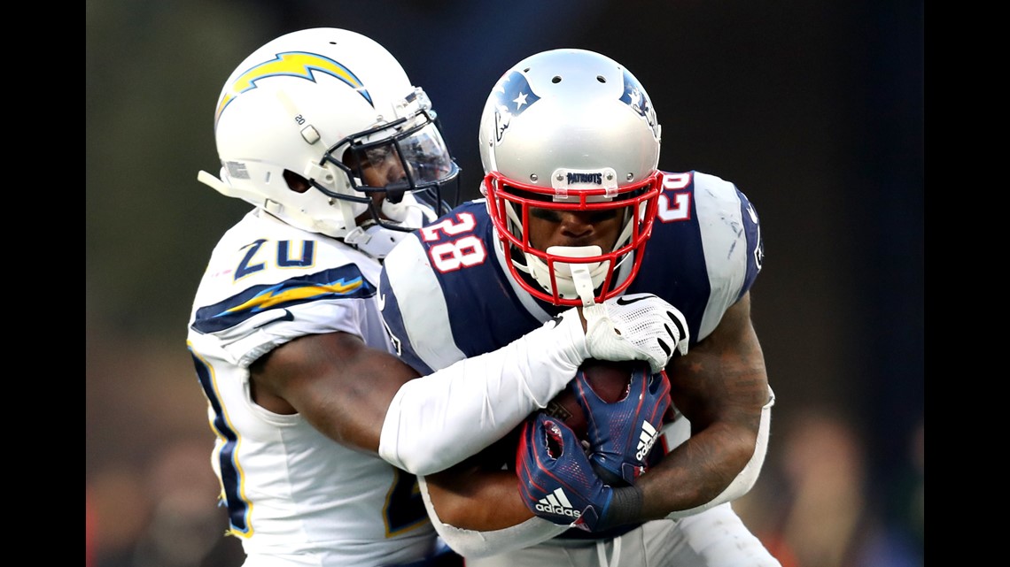 Michel scores 3 TDs, Patriots roll past Chargers 41-28