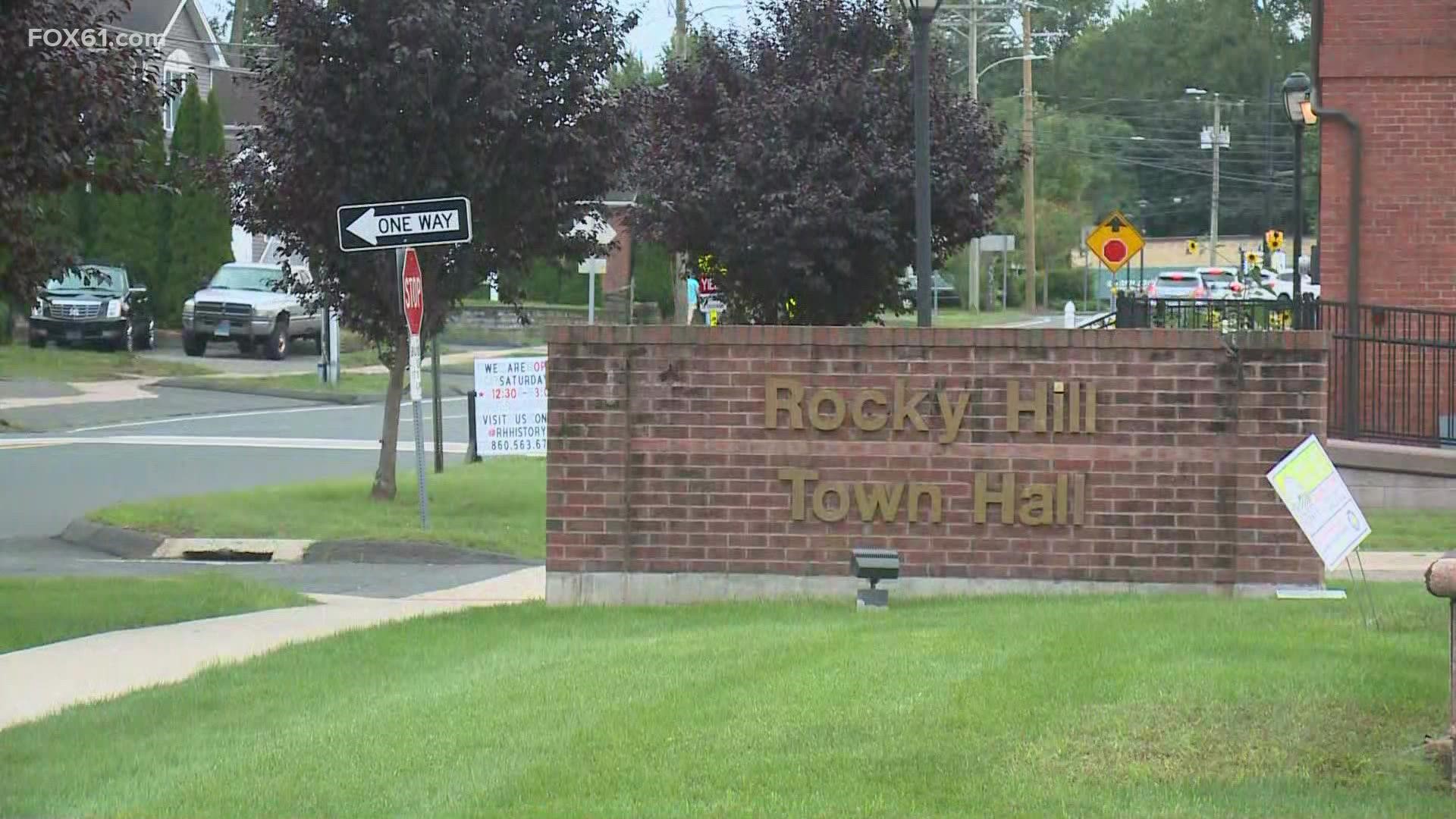 Rocky Hill leaders are circulating a petition calling on lawmakers to take up the issues of car break-ins and thefts in a special session.
