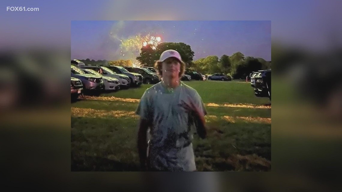 2 killed, 2 injured in Winchester, Connecticut crash