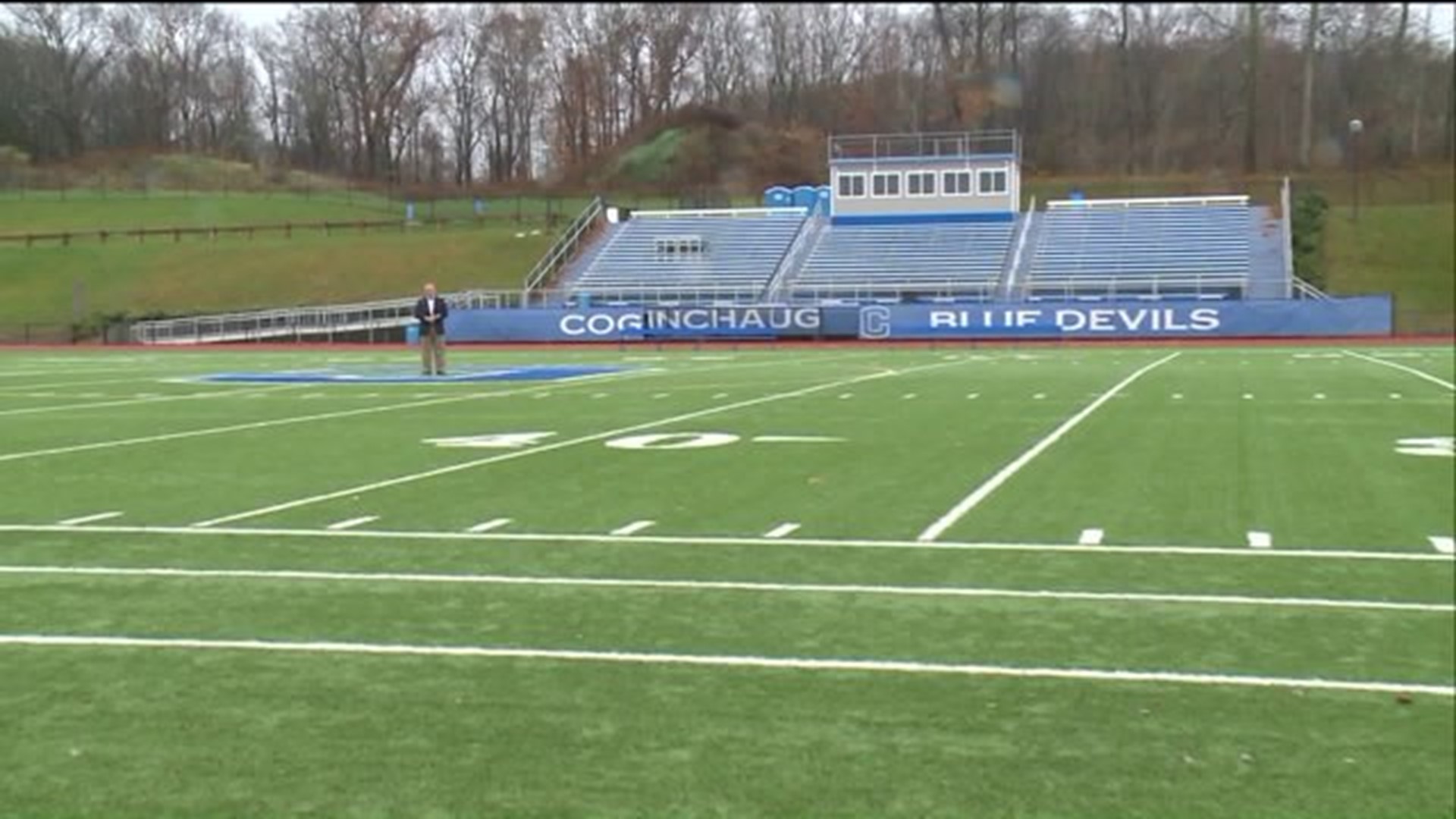 Football coach, player discuss feud that led the coach to quit