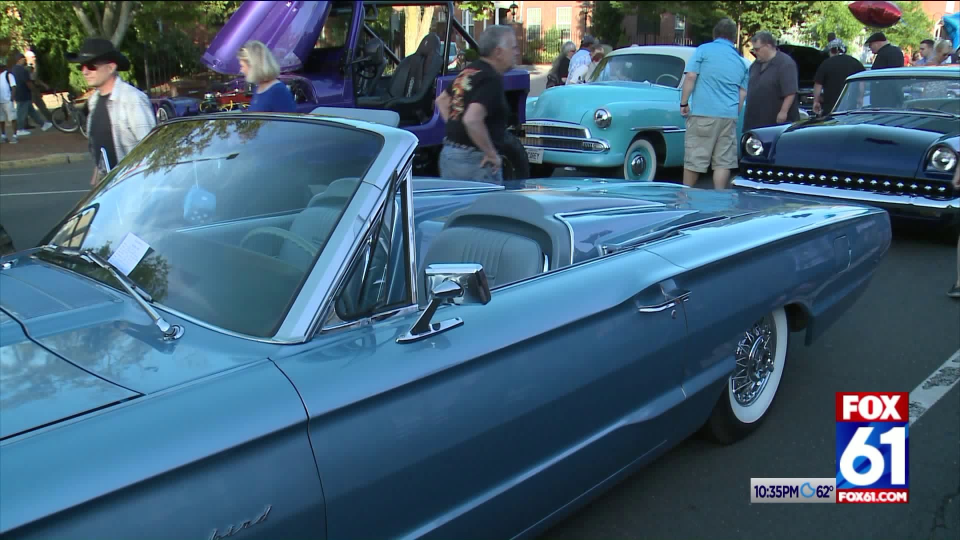 Family tradition at car cruise night