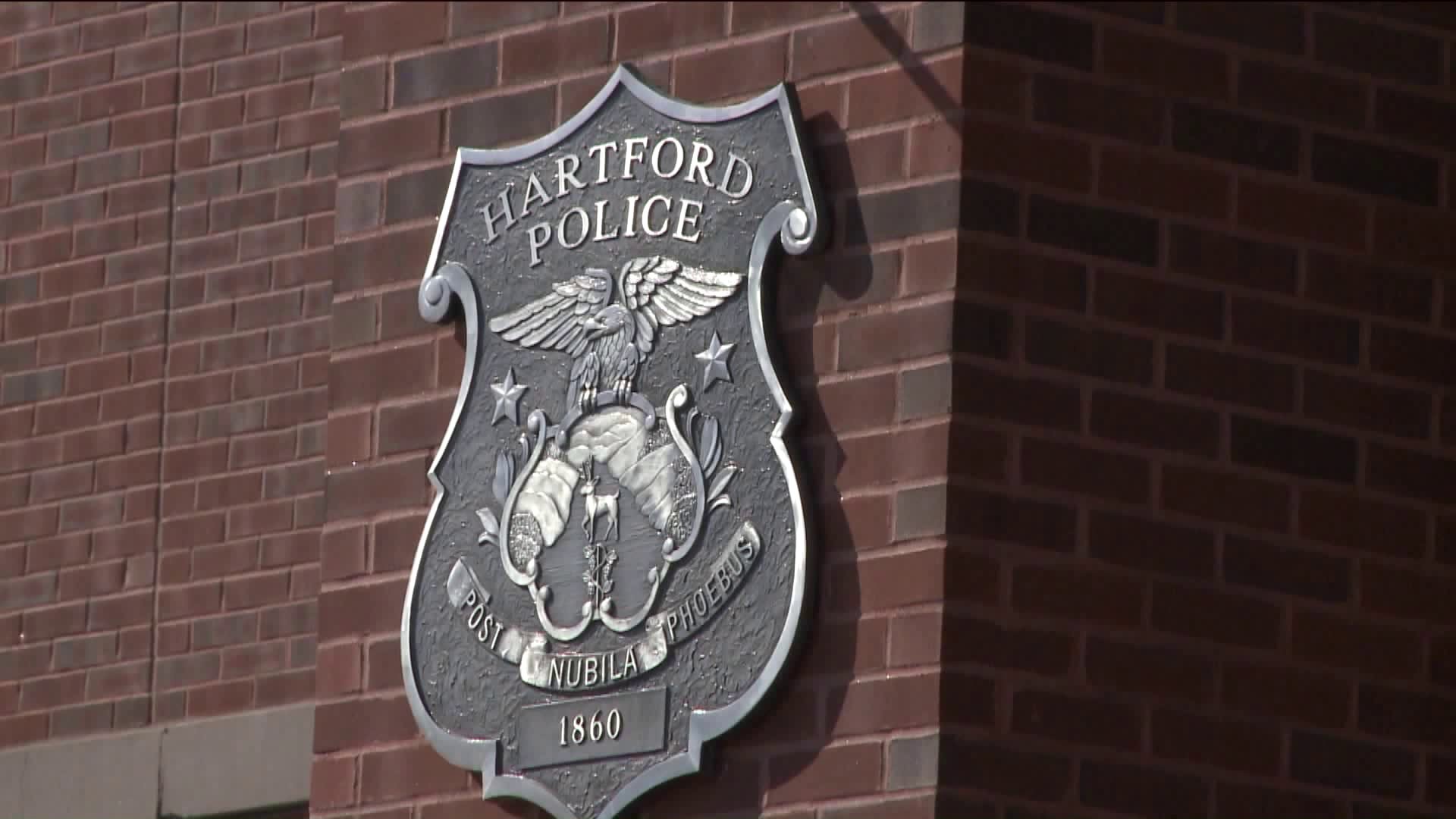 Hartford police officer accuses supervisor of sexual harassment
