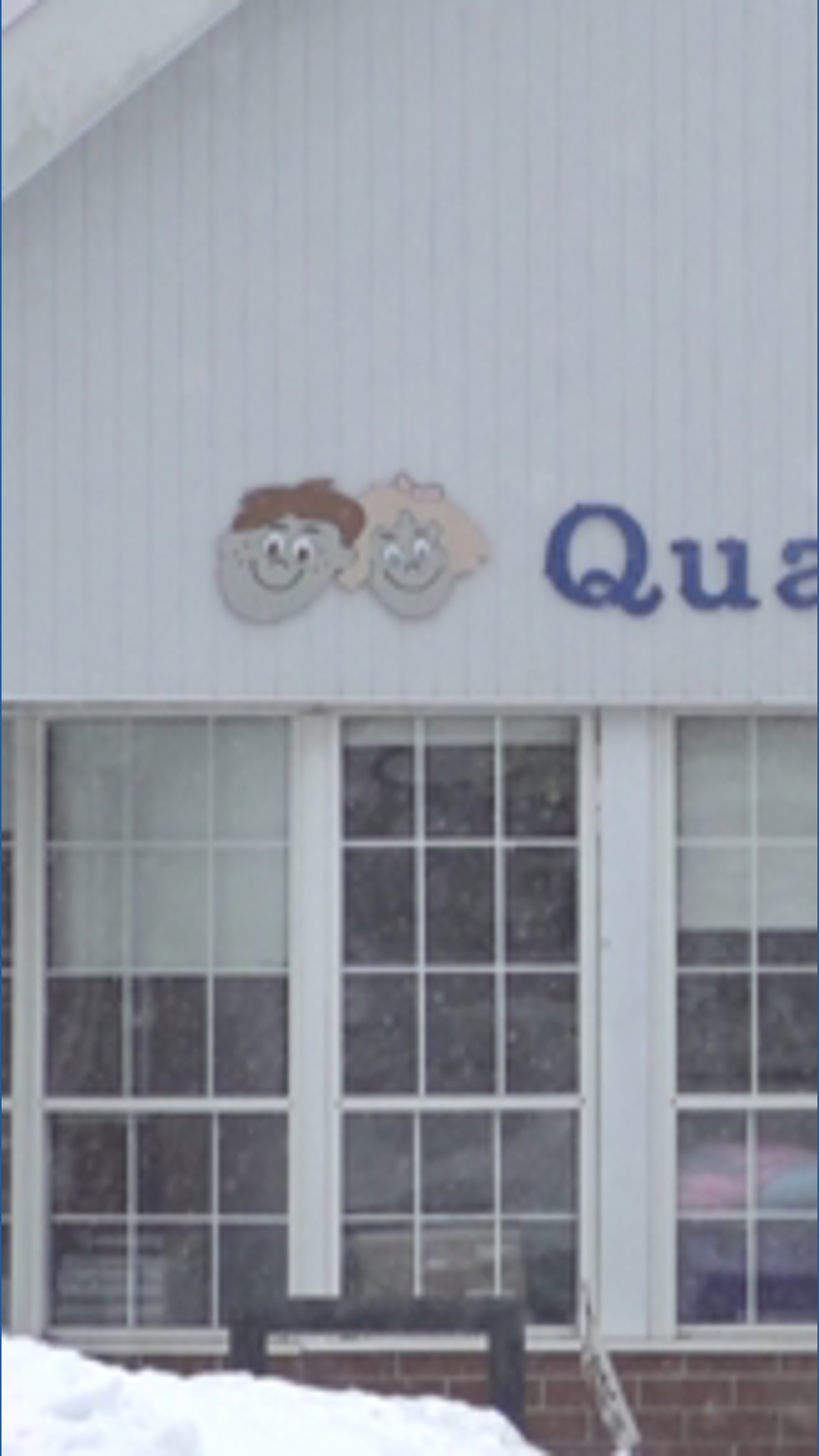 Oxford elementary school reopens after mold discovery; parents raise