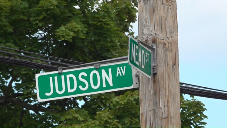Neighbors on edge after double shooting in New Haven leaves one man critically injured
