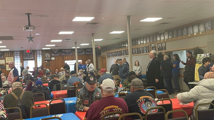 Local veterans thanked with warm meal and warm coats