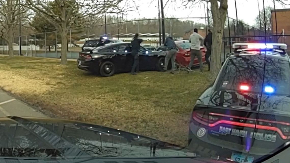 Juveniles arrested after police chase in Connecticut | fox61.com