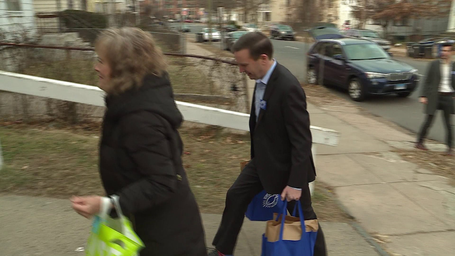 Acts of kindness important to Sen. Murphy after Sandy Hook