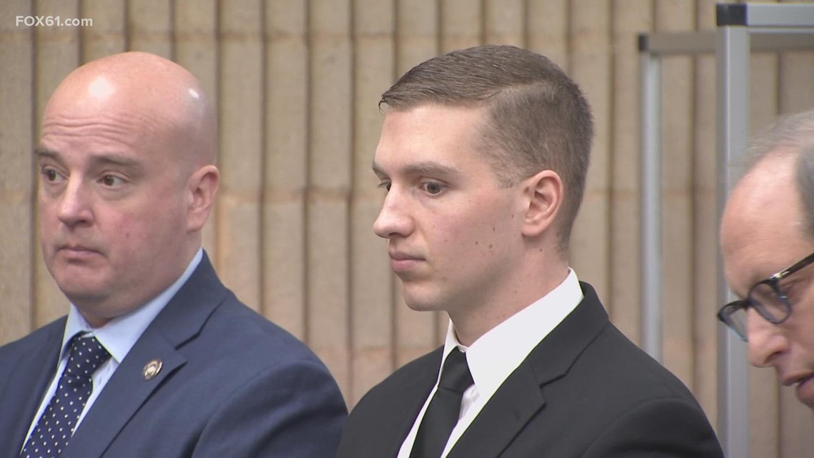 Conn. trooper charged in 2020 manslaughter pleads not guilty | fox61.com