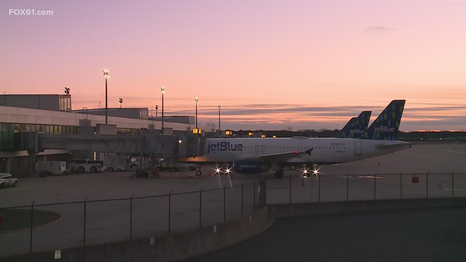 Bradley International Airport says it expects approximately 85,000 people from last weekend to Thanksgiving Day.