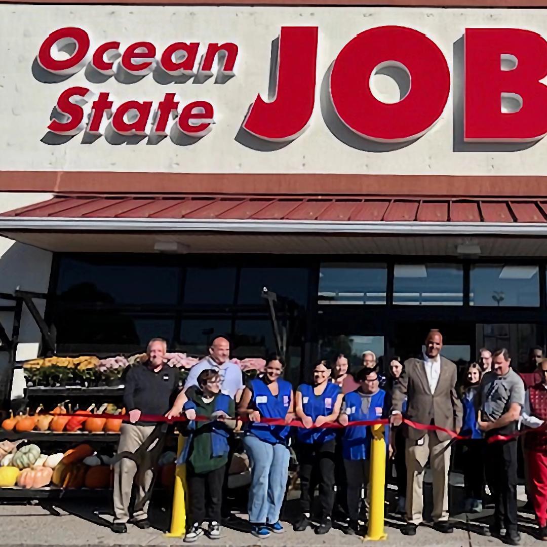 Relocated Ocean State Job Lot opens in Waterbury | fox61.com
