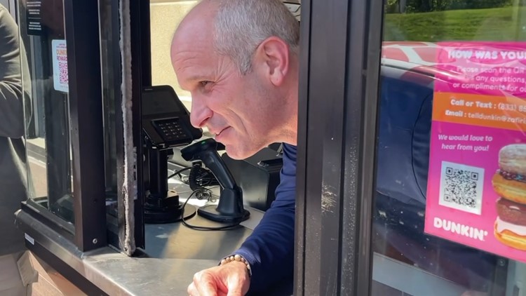 UConn men’s basketball coach serves coffee at East Hartford Dunkin’
