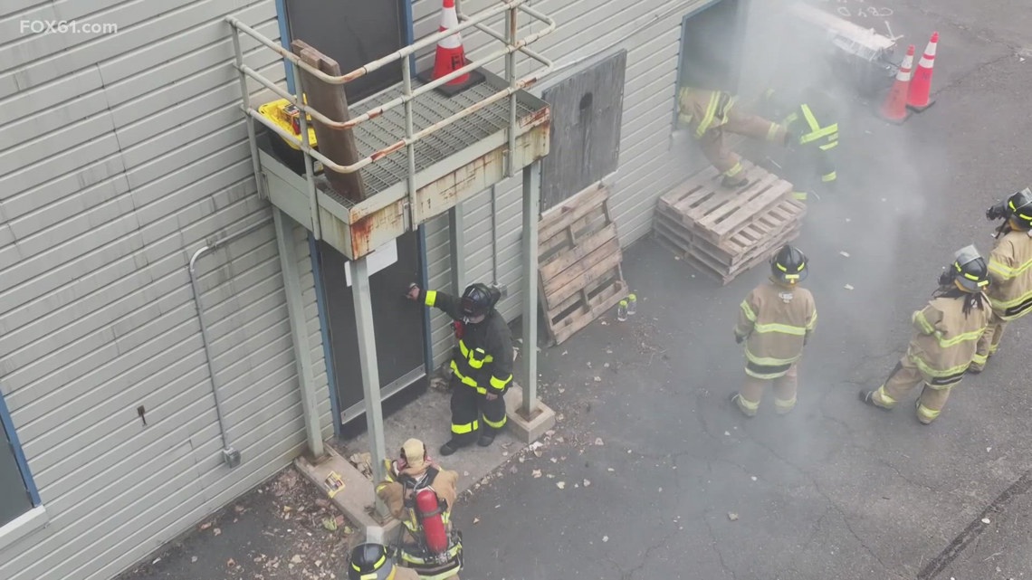 West Hartford Teen Fire Academy provides hands-on education for Connecticut cadets