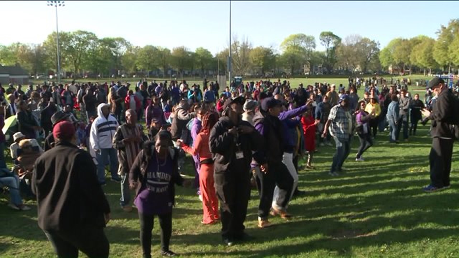 Prince fans join together for dance party in New Haven
