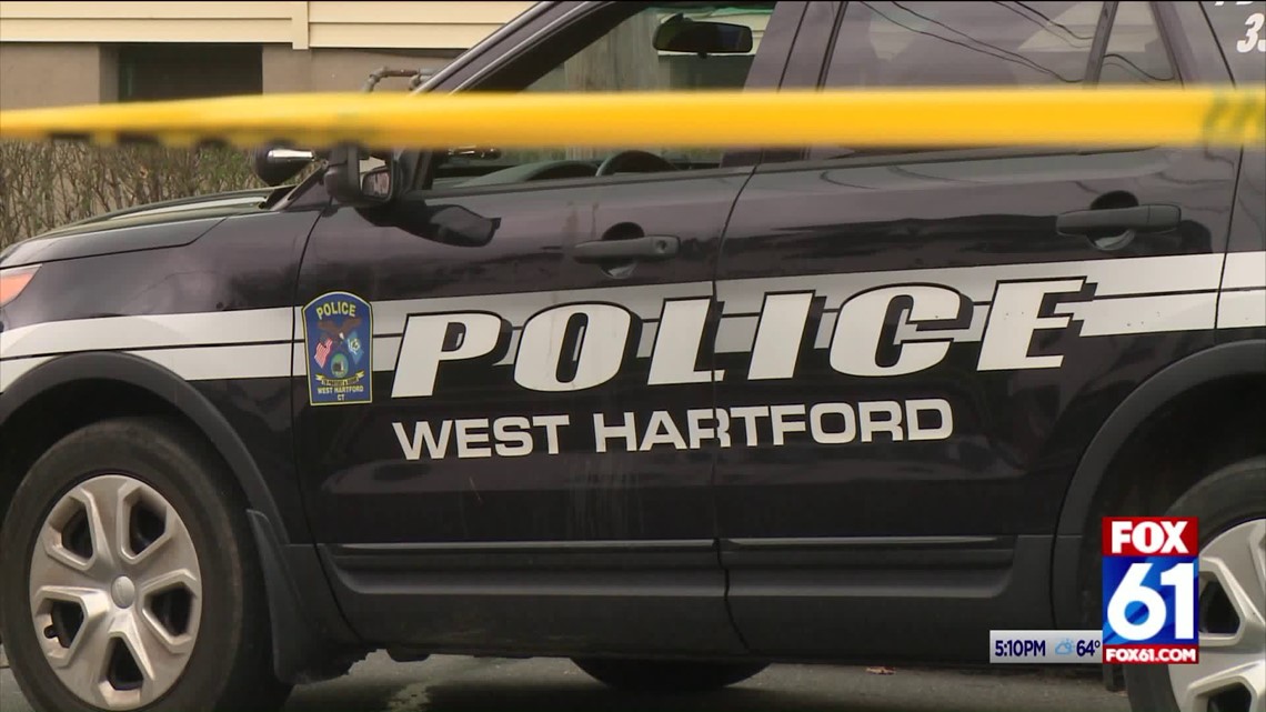 Police: Teen steals car with 2-year-old inside from West Hartford business - Vimarsana News