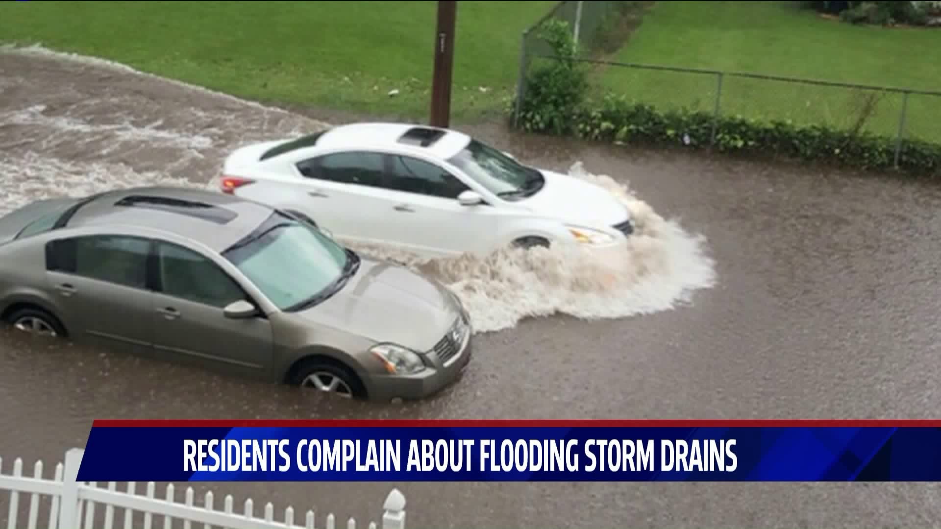 Meriden residents complain about flooding