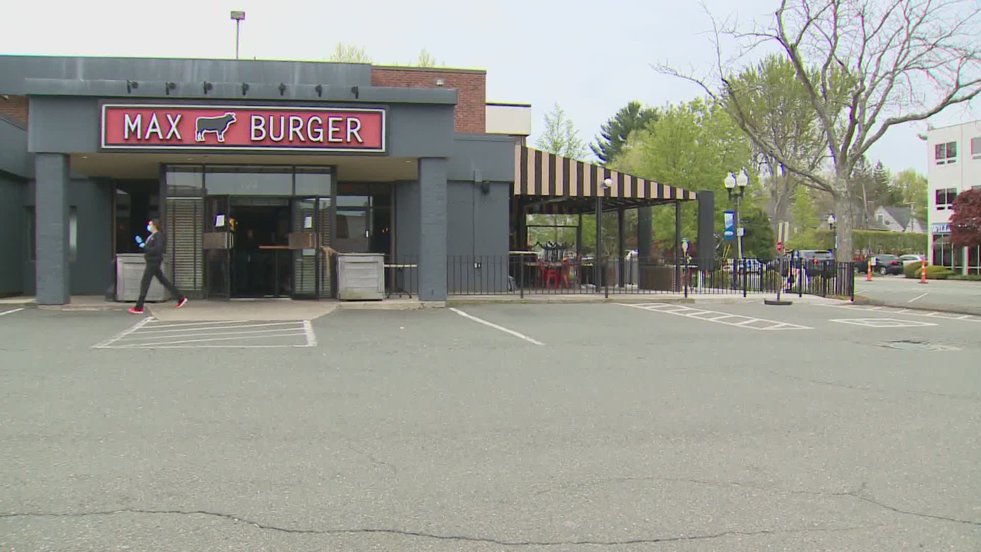 Connecticut restaurants will need to serve customers outside, they will be limited to 50 percent capacity, the wait staff will wear masks among other guidelines.