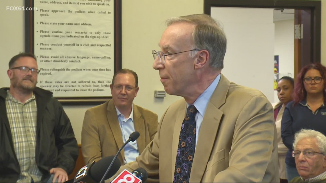 Meriden Council discusses employment of city manager