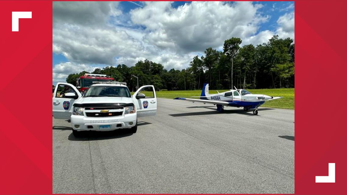 After Scare, Nike Jet Lands - CBS News