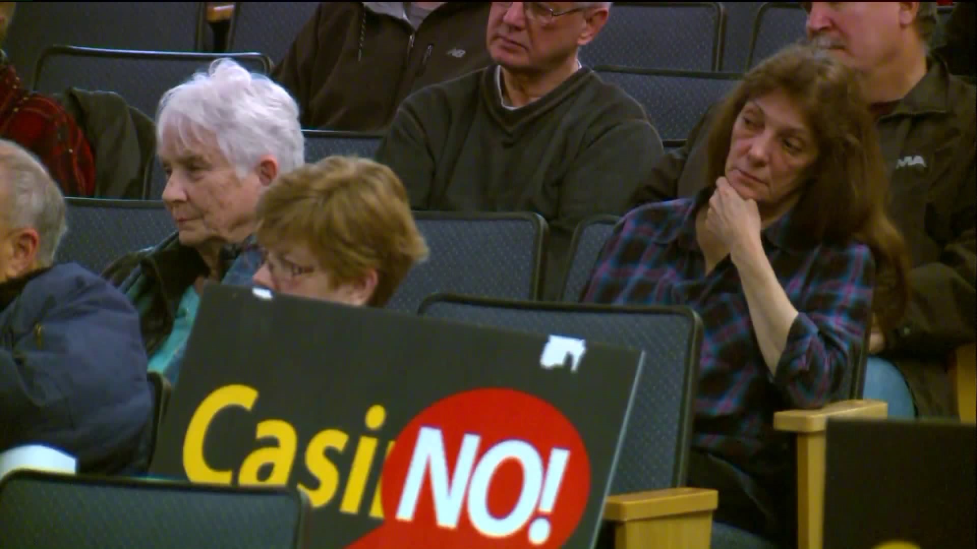 East Windsor residents meet on plans to oppose casino