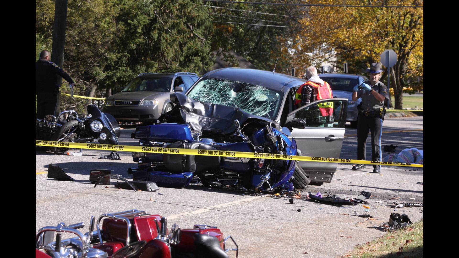 1 Dead, Several Injured In Litchfield Multi-motorcycle Crash | Fox61.com