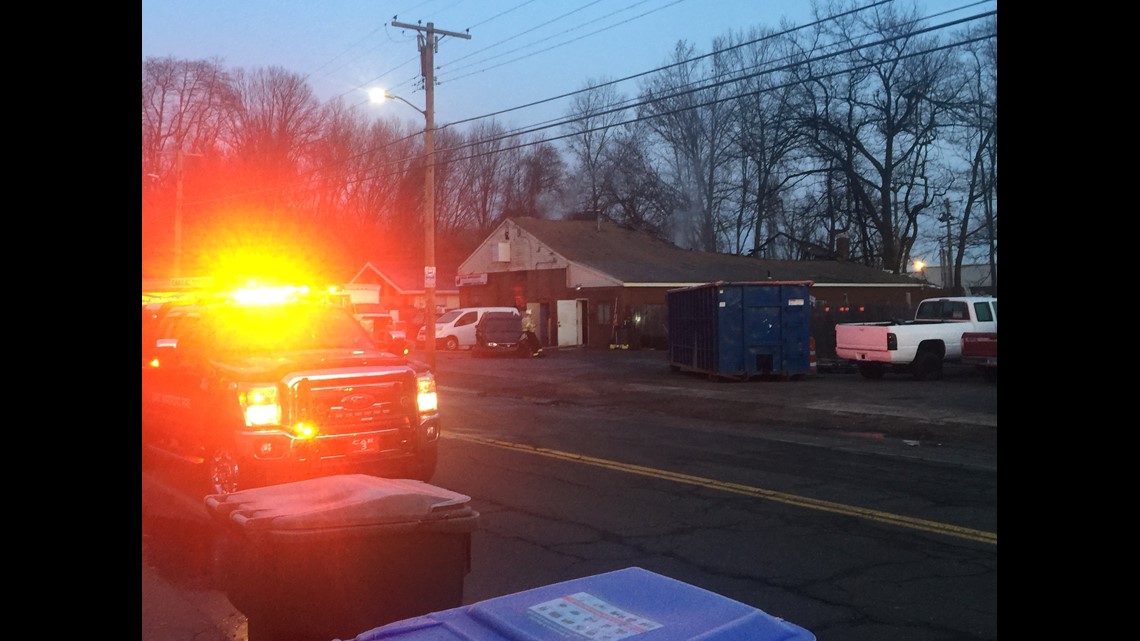 East Hartford fire crews battle fire at appliance store | fox61.com