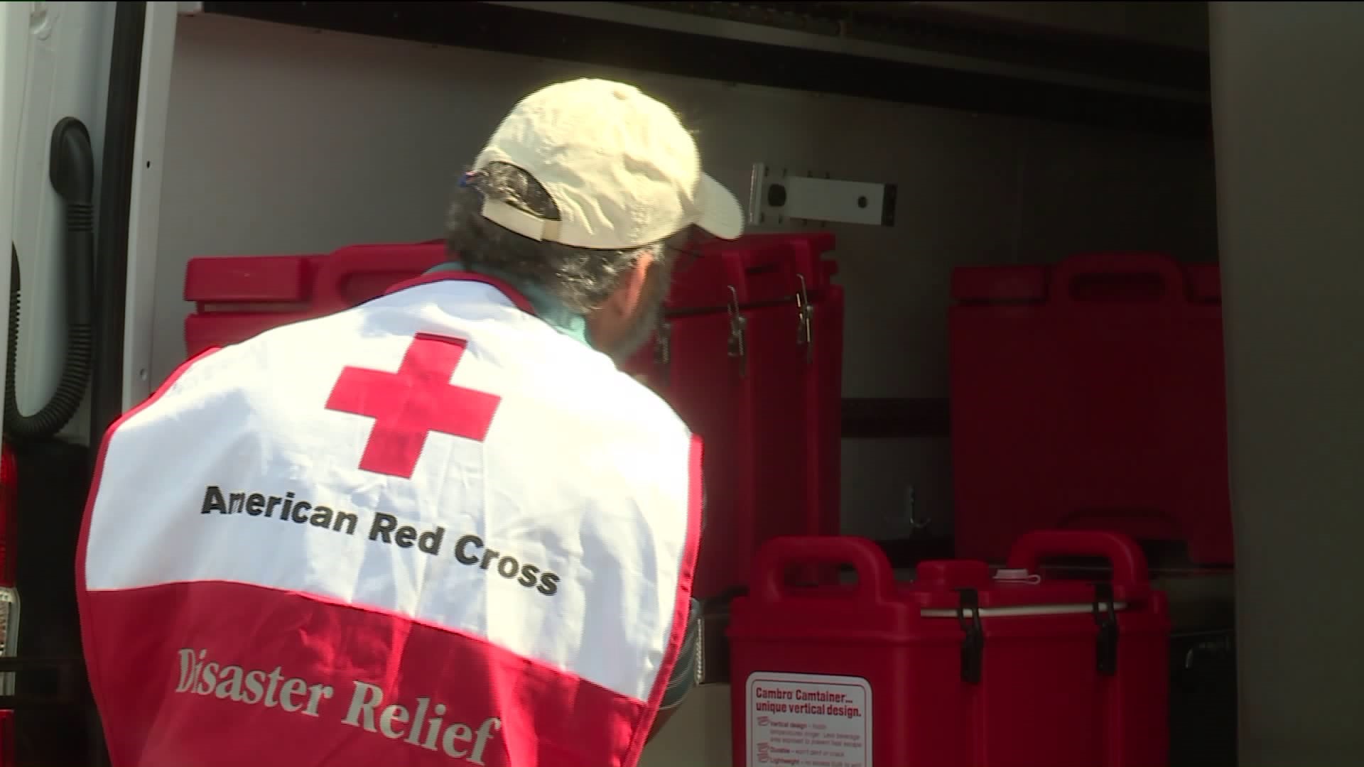 Red Cross pitching in to help Texas