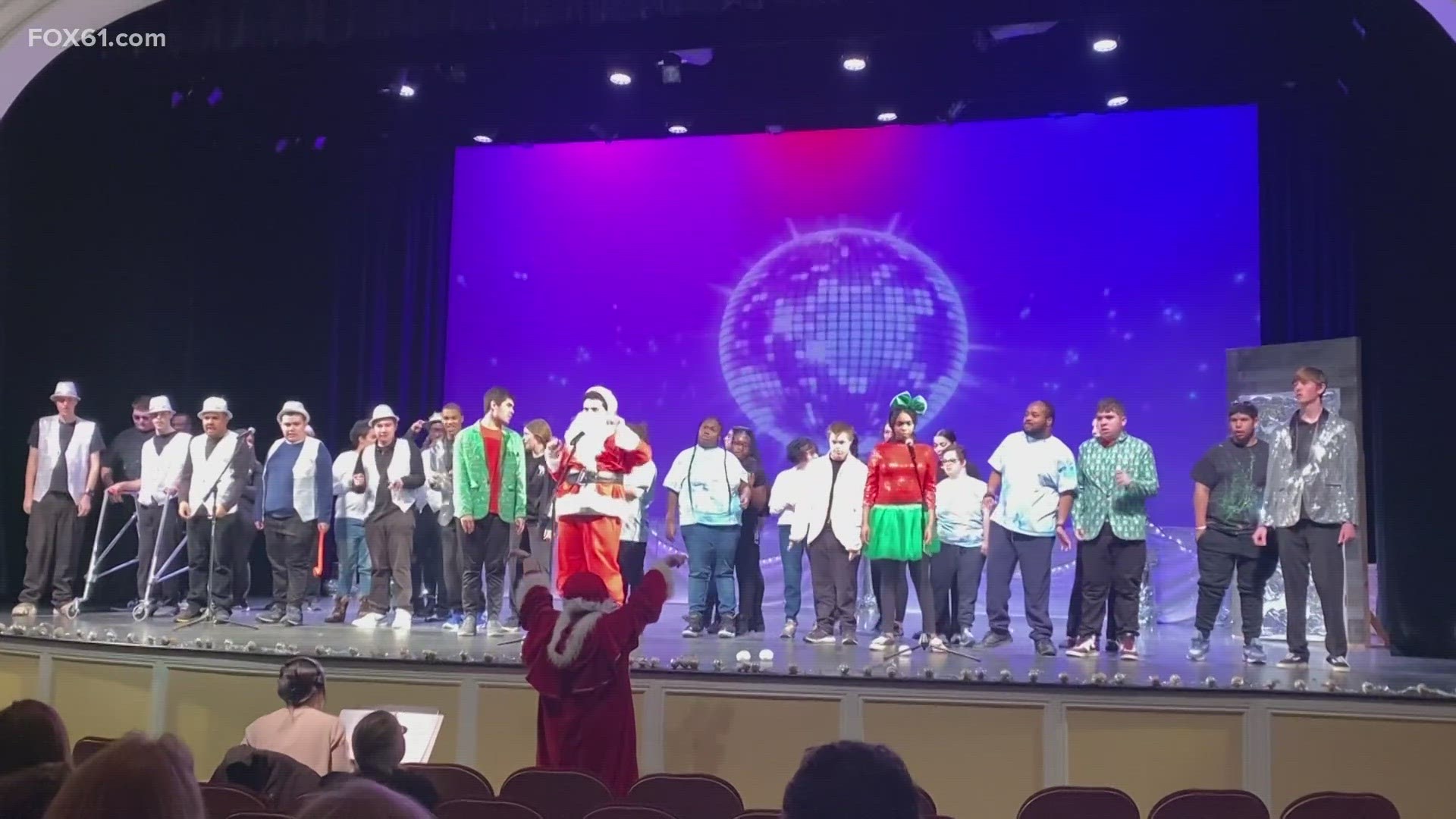The Gengras Center at the University of Saint Joseph put together a magical holiday production. FOX61's Keith McGilvery shares highlights in the Morning Bright Spot.