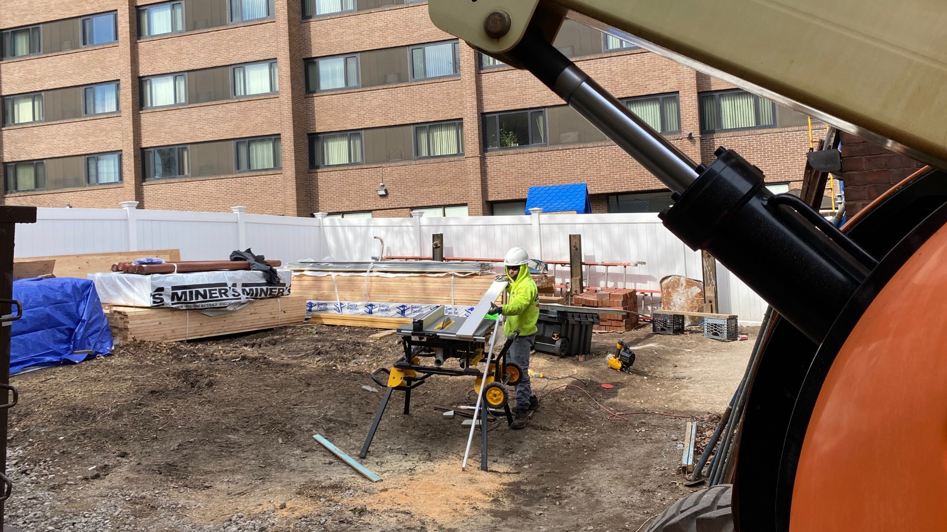 Connecticut home gets Habitat for Humanity restoration | fox61.com