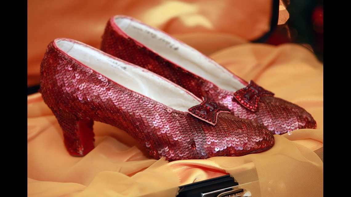 FBI: Stolen Ruby Slippers Worn In ‘Wizard Of Oz’ Recovered | Fox61.com