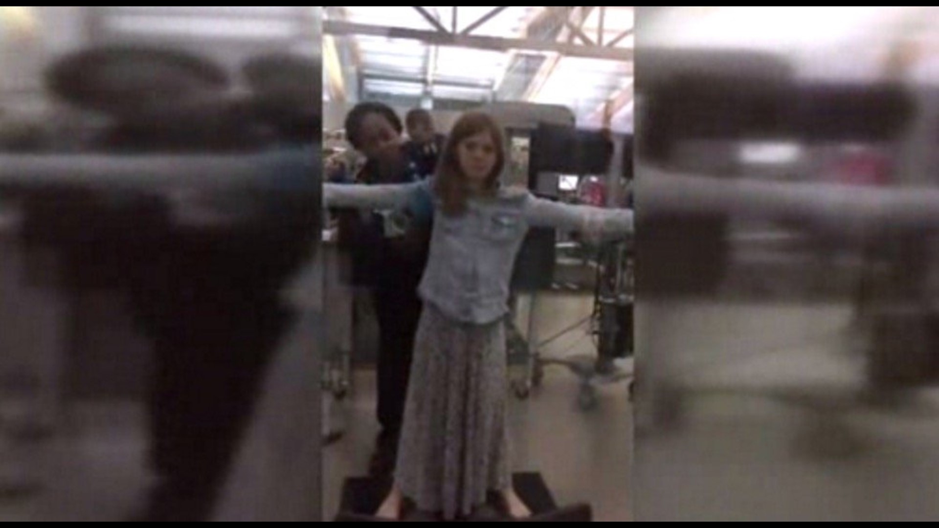 Capri Sun Leads To Extensive Tsa Pat Down Of 10 Year Old Girl Father Outraged 