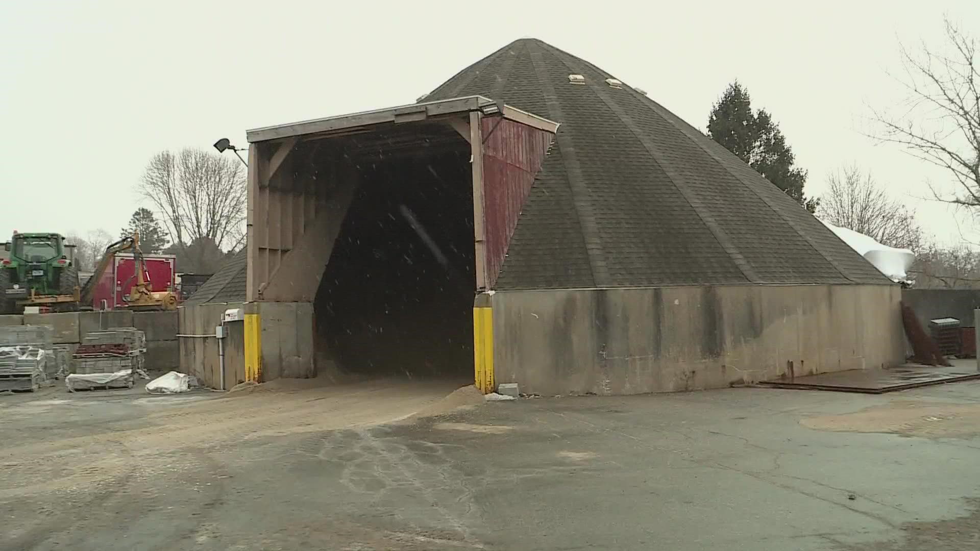 While conditions  here at the Stonington Town Dock is not favorable for coastal flooding, despite high winds, the winds could cause other trouble.