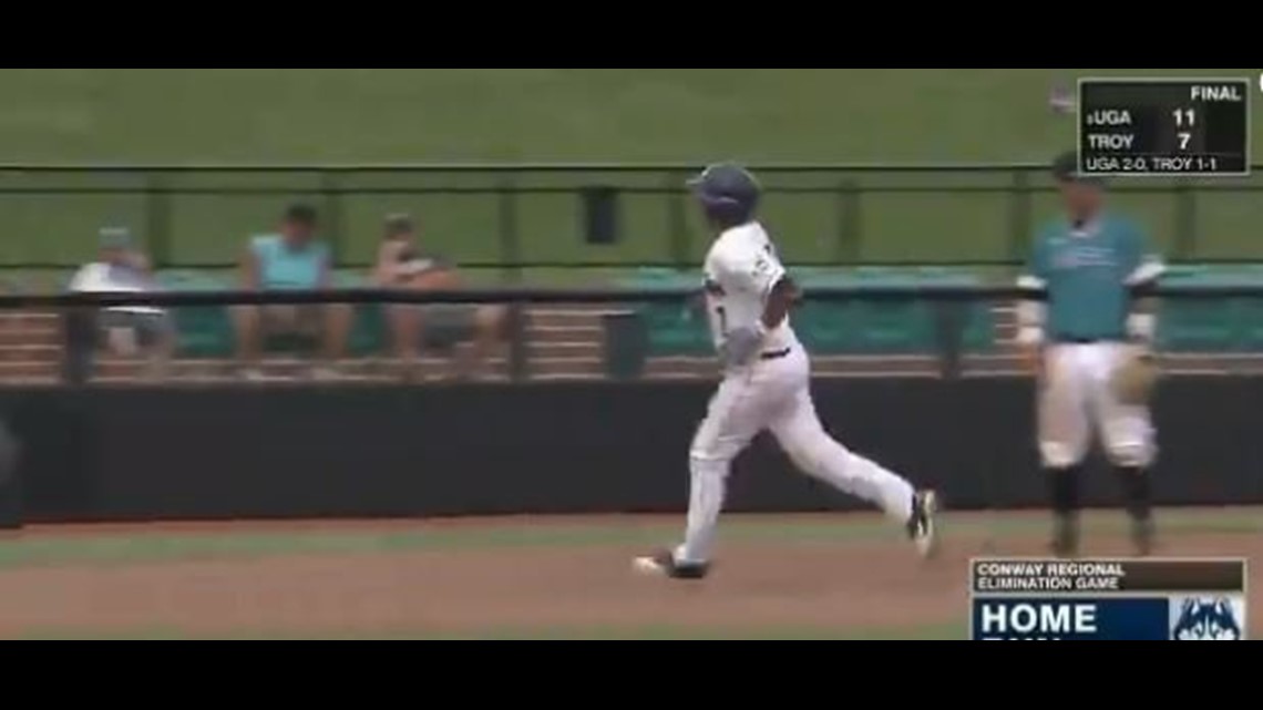 NCAA Baseball, Conway Regional, Regional Final: Washington Huskies vs.  UConn Huskies