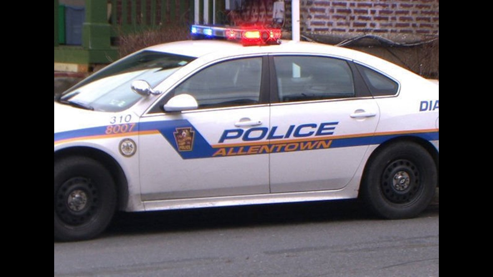 Toddler allegedly thrown off bridge into river by mom dies