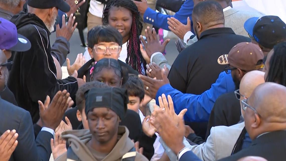 'Calling All Brothers' welcomes Hartford students back to school