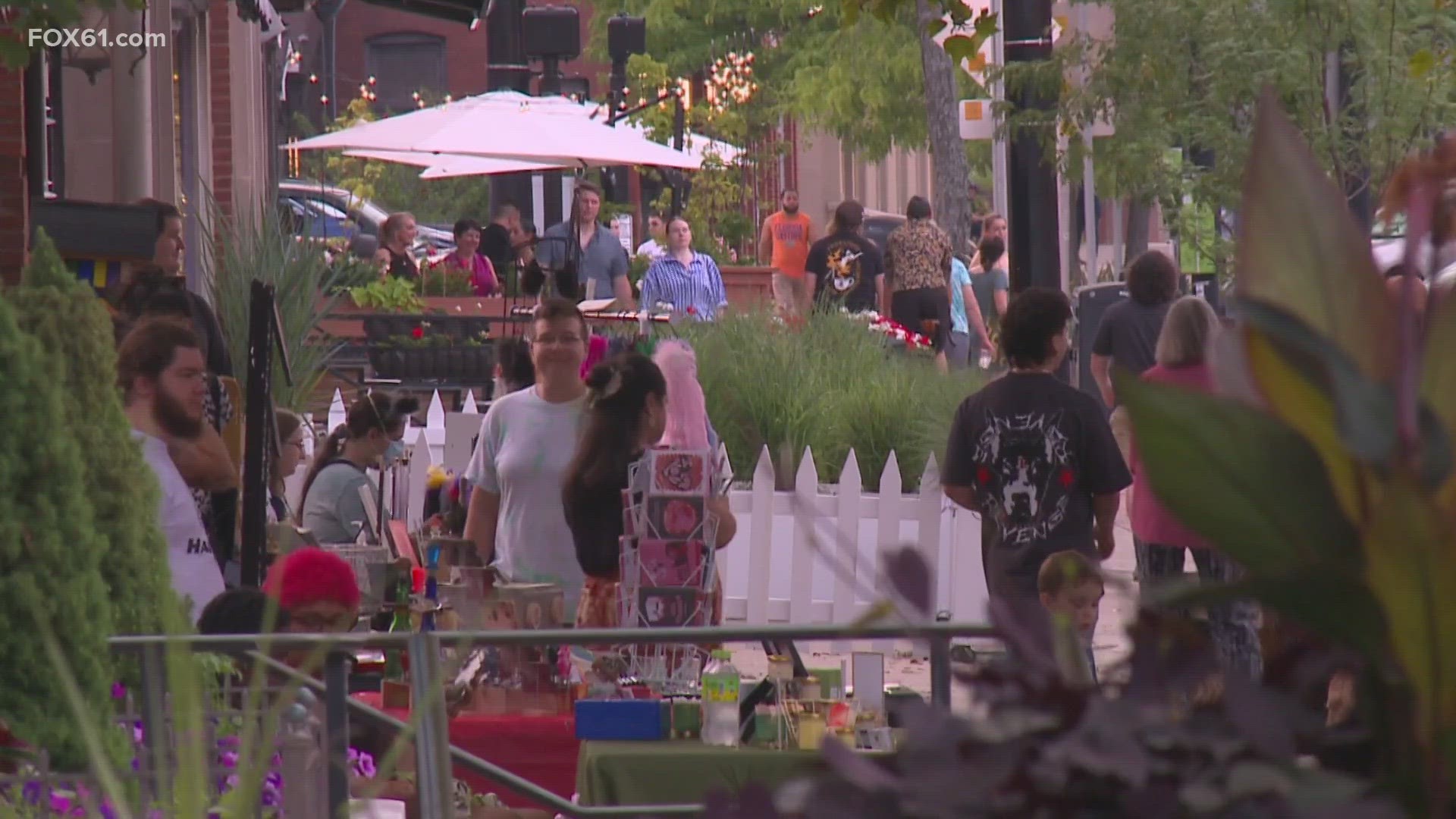 The heat and humidity did not stop people from kicking off their weekends and eating out at their favorite spots.