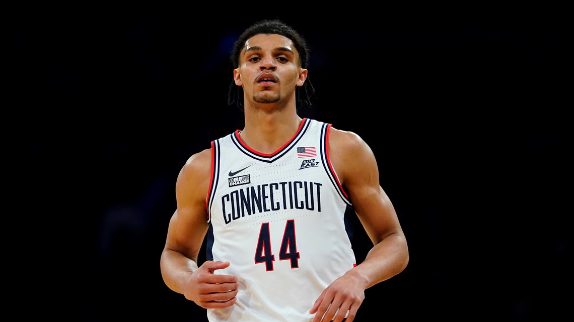 Andre Jackson Throws Out First Pitch as Mets Celebrate UConn's Basketball  Title – NBC Connecticut