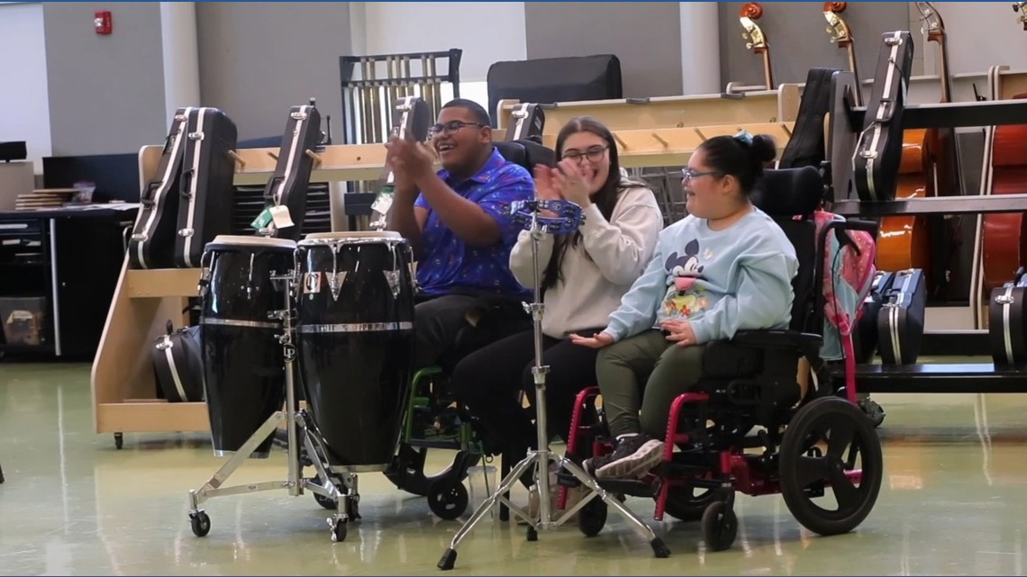 Enfield High School is united by sound and music through a revolutionary class | FOX61 Student News