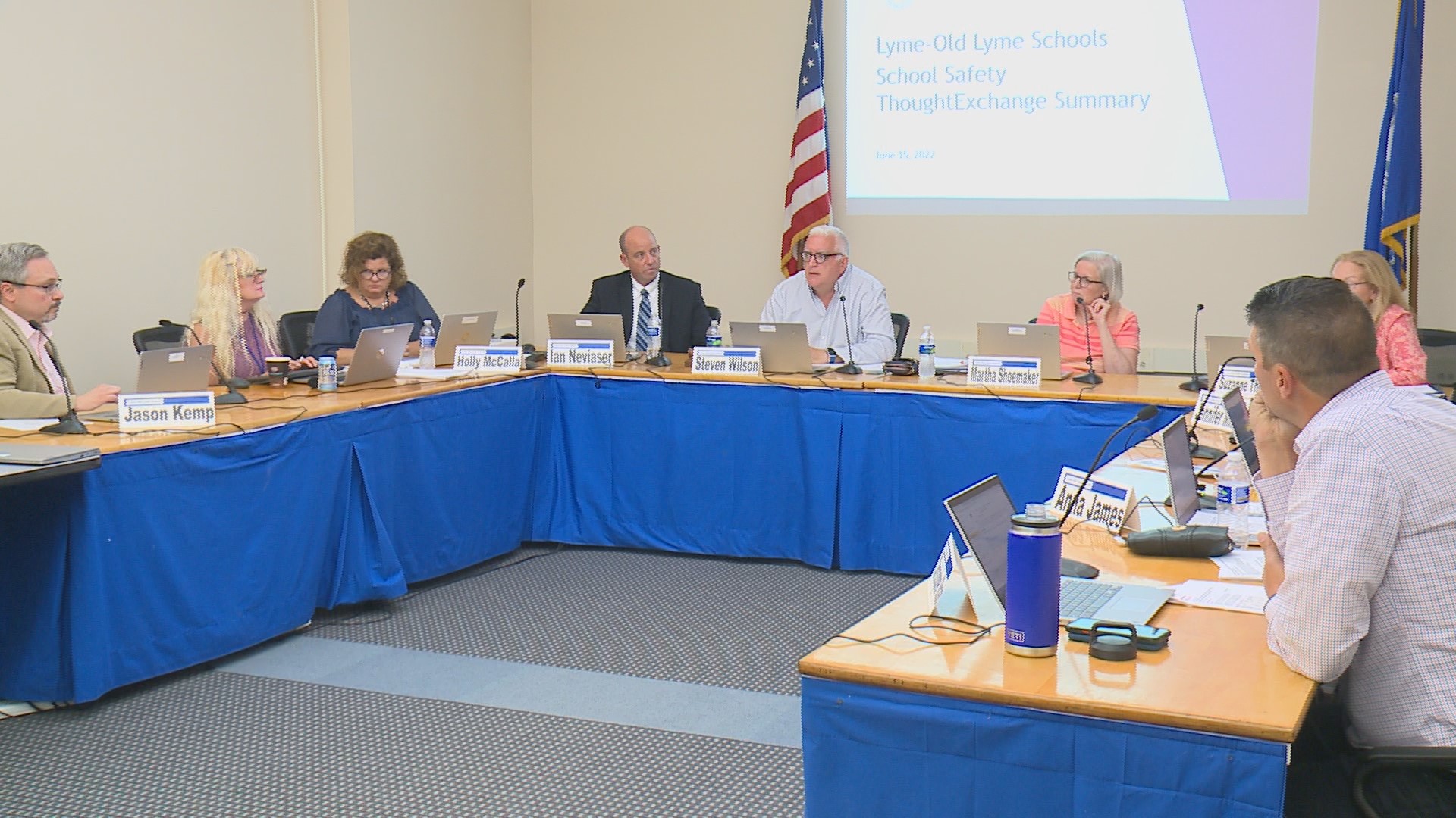 Old Lyme Board of Ed. approves arming security guards