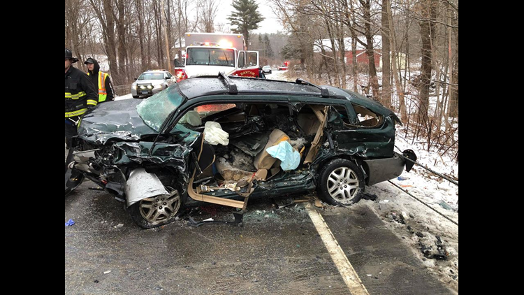 1 Person Injured In Litchfield 3 Car Crash Fox61 Com