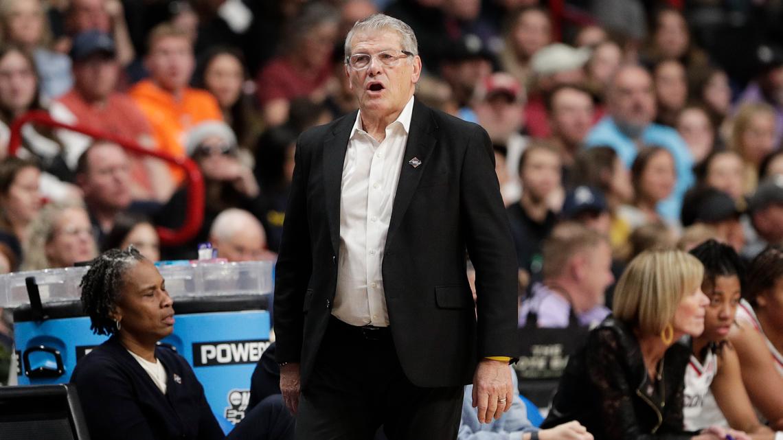 Geno Auriemma, No. 2 UConn women prepare for 'chess match' vs. No. 1 USC