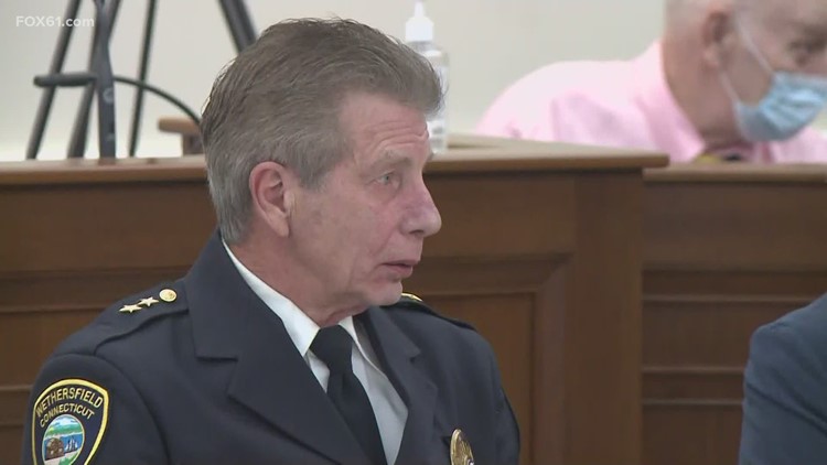 Report blasts former Wethersfield Police chief for favoritism