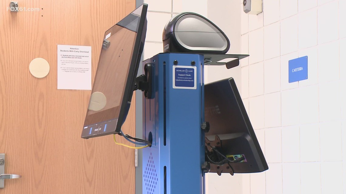 Connecticut school system starts new attendance tracking system | fox61.com