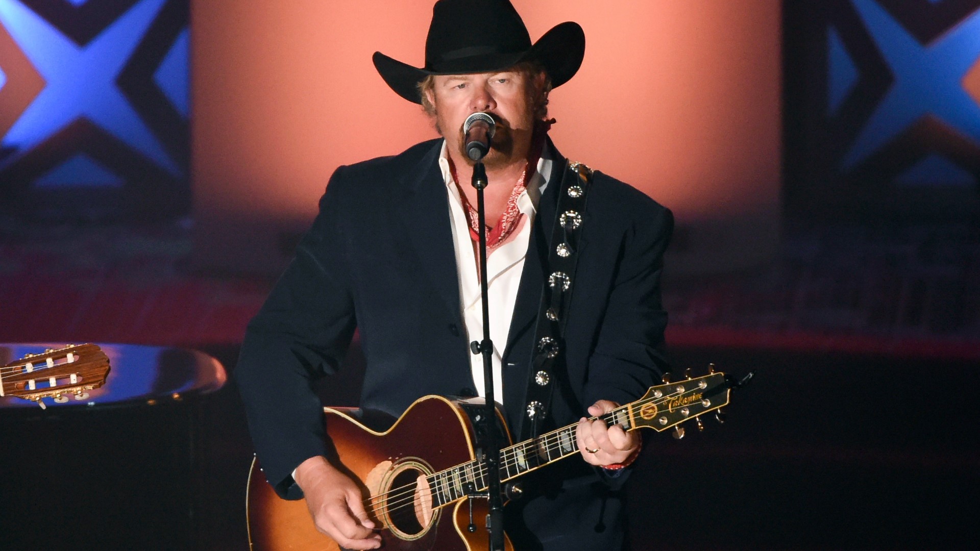 Toby Keith, a hit country crafter of pro-American anthems who both riled up critics and was loved by millions of fans, has died. He was 62.