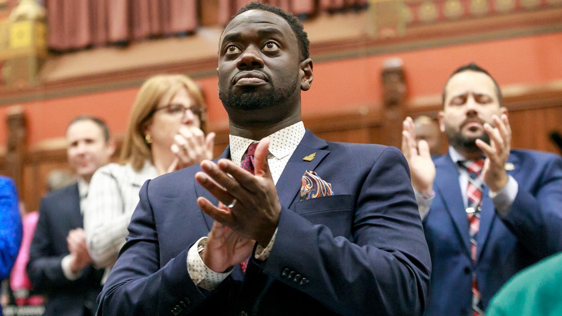 Wrong-way driver bill passed by Connecticut lawmakers - Vimarsana News