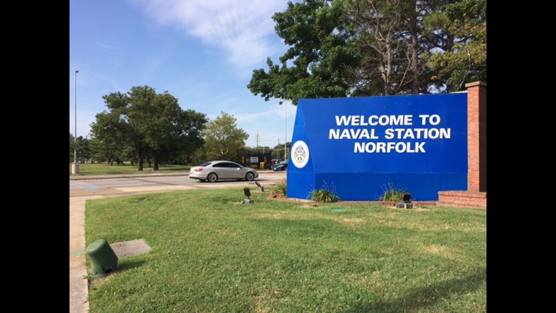 5 bomb threats interrupt normal operations at 2 Navy bases | fox61.com